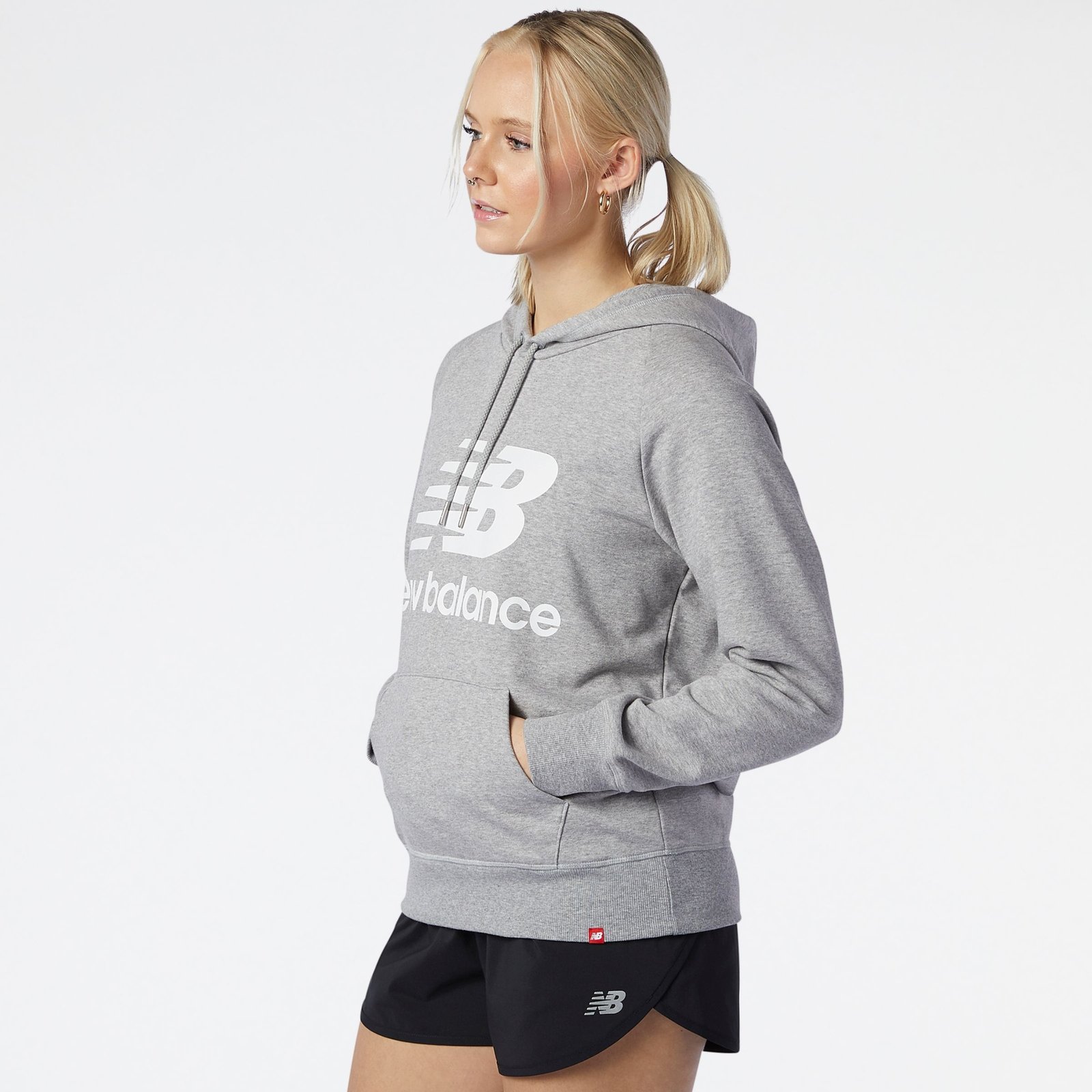 New balance store essentials pullover hoodie